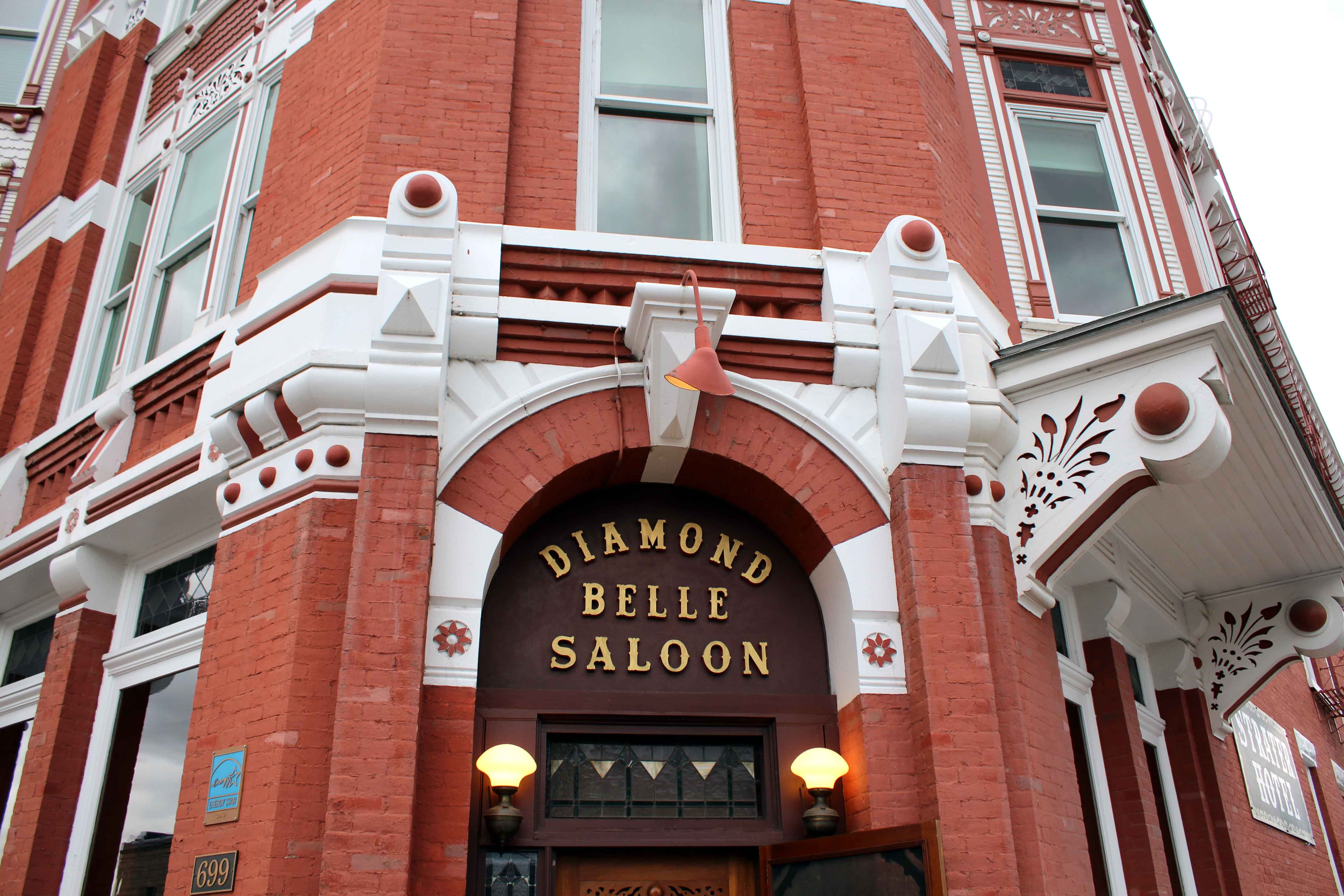 Live Music at The Diamond Belle: Sheryl and Beau
