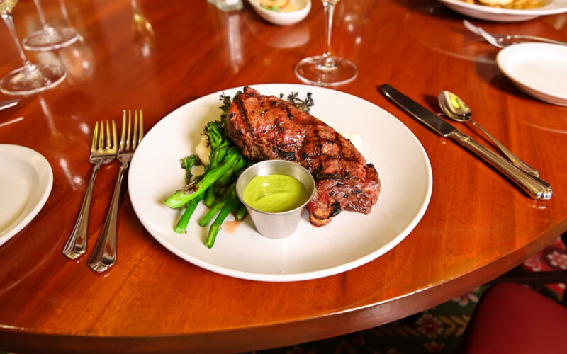 Dinner at the Mahogany Grille 15